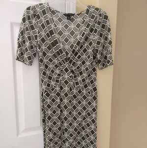 Banana Republic Short Sleeves Knee Length Dress